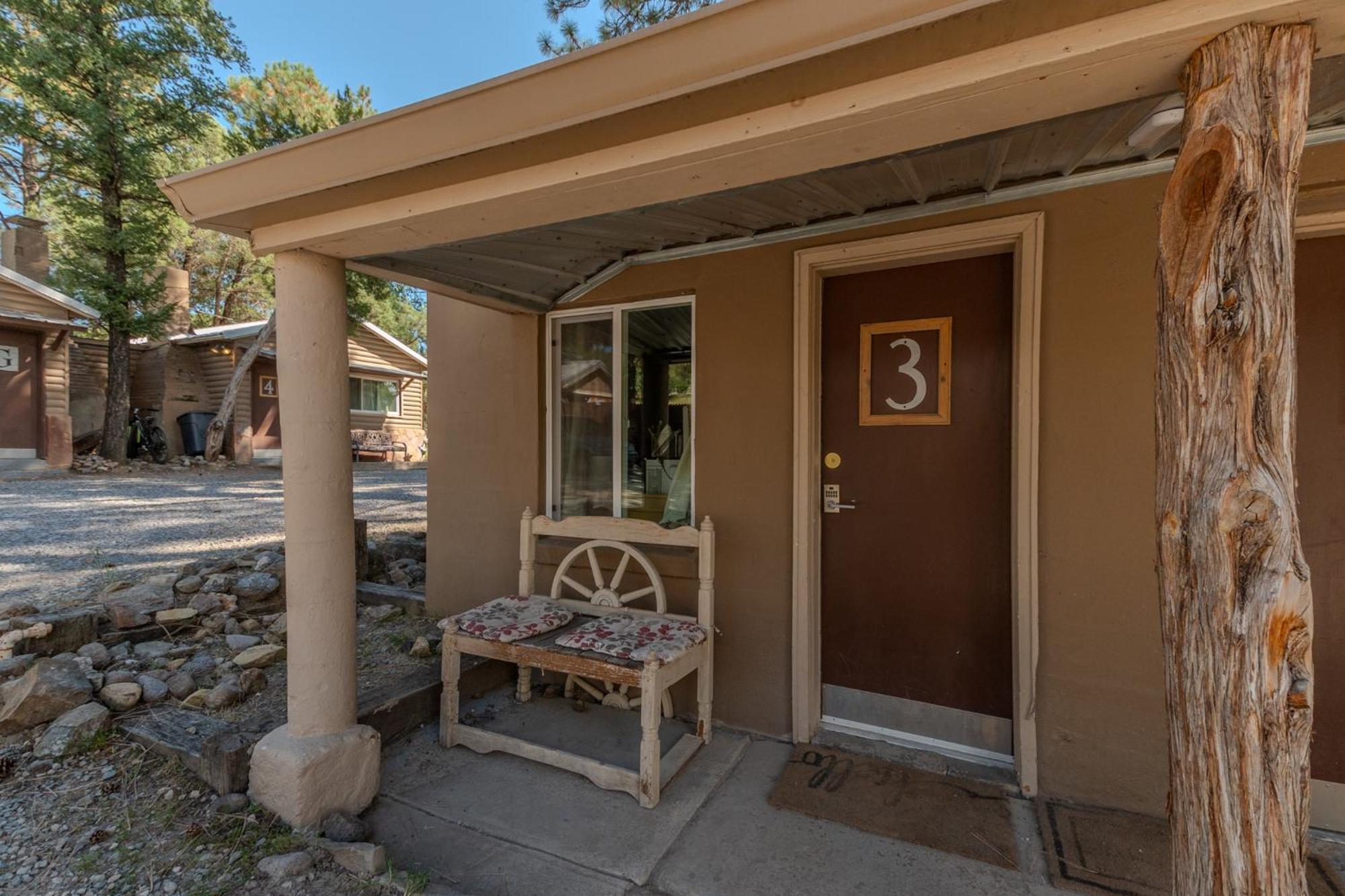 Enchanted Hideaway Cabins And Cottages Ruidoso Exterior photo